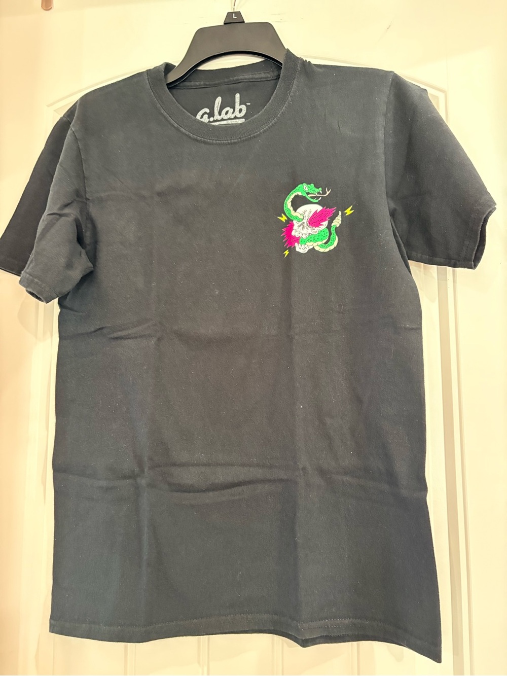 Lab Brand Men's Black Short-Sleeve Graphic Tee with Neon Dragon Chest Embroider